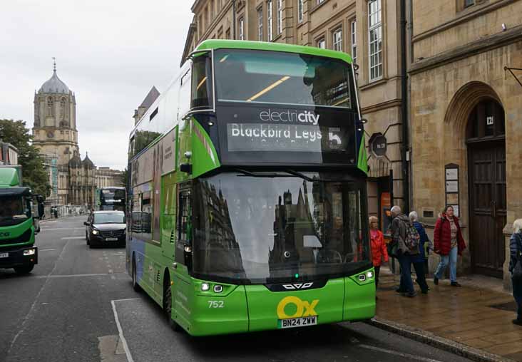 Oxford Wright Streetdeck Electroliner 752